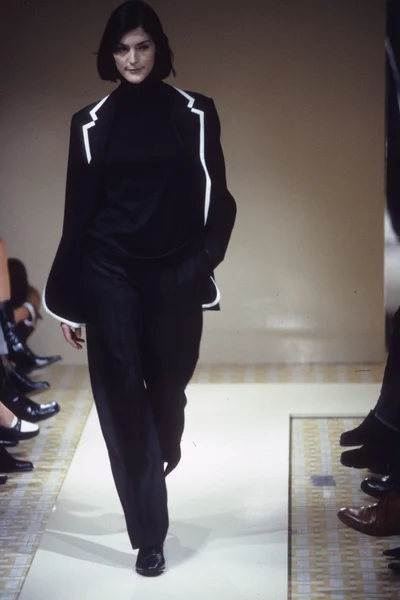 Look 12